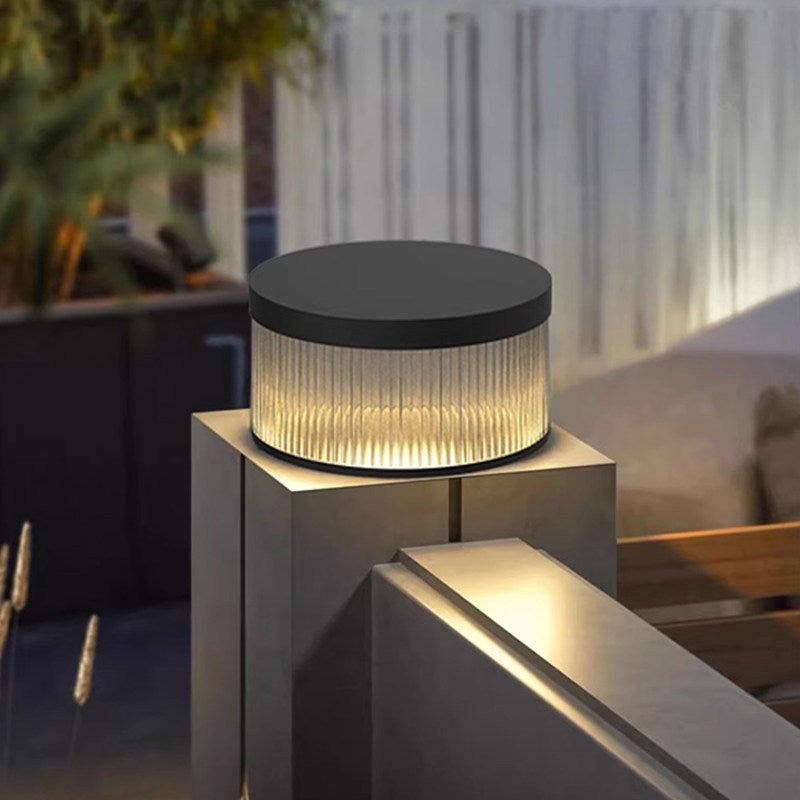 Outdoor pillar lights, garden post lights, fence post lights, solar waterproof garden pillar lights, villa column lights
