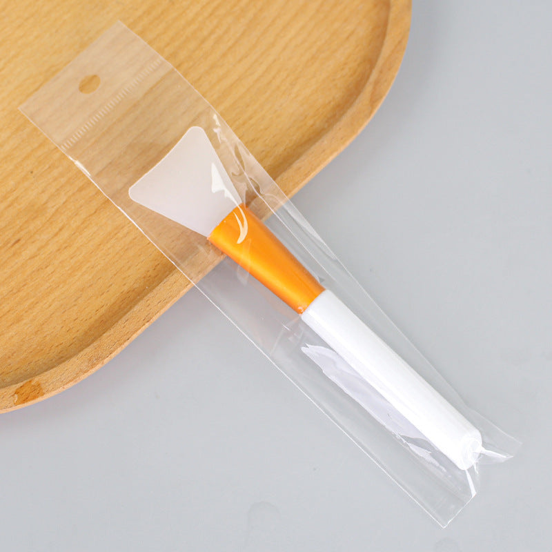 Silicone mask brush - perfect for applying masks, beauty brushes, soft silicone head for mud masks, spa tools, makeup brushes