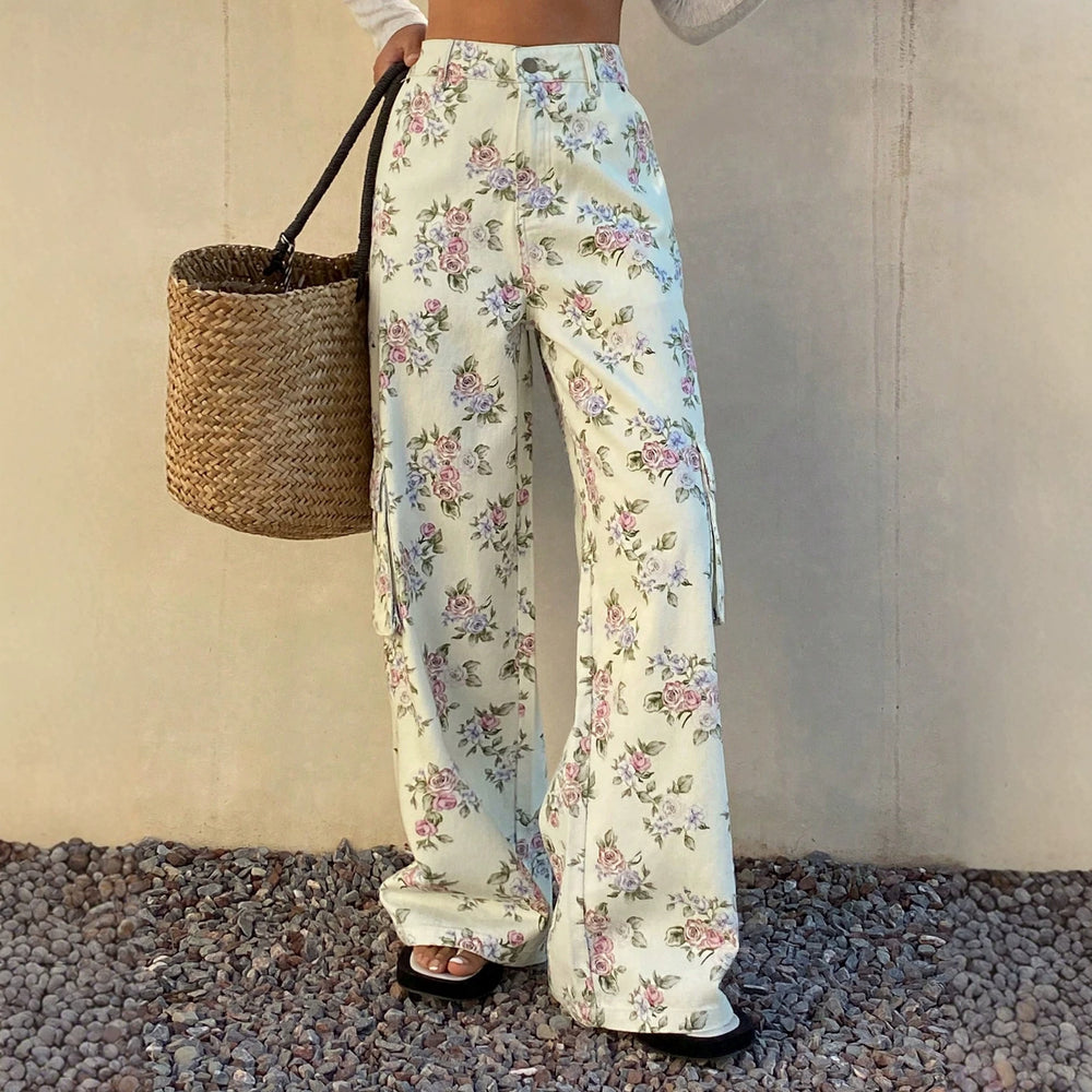 European and american style women's all-cotton floral print cargo wide-leg jeans - high-waisted, loose fit, straight leg, casual, floor-length trousers