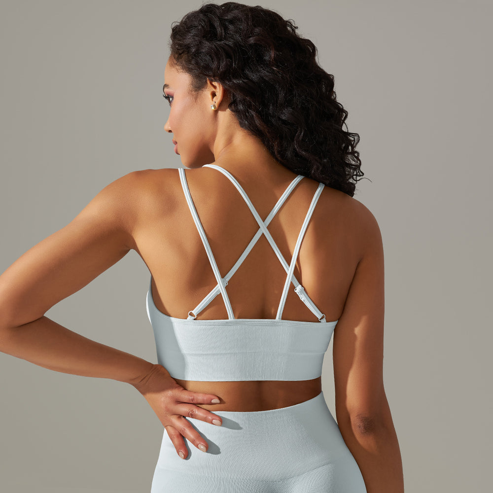 New seamless knit yoga set: high-waisted, butt-lifting leggings with a beautiful back design – perfect for peach-hued girls, running, and fitness