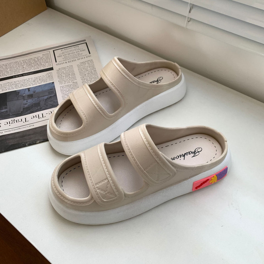 Women's slippers for outdoor wear, 2025 new fairy style sandals, trendy versatile platform slides, cloud-like comfort, thick-soled beach shoes