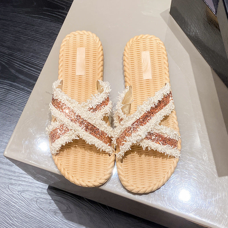 Women's summer outdoor slippers - soft sole thong sandals, fashionable new sequin tassel slides, lightweight beach shoes
