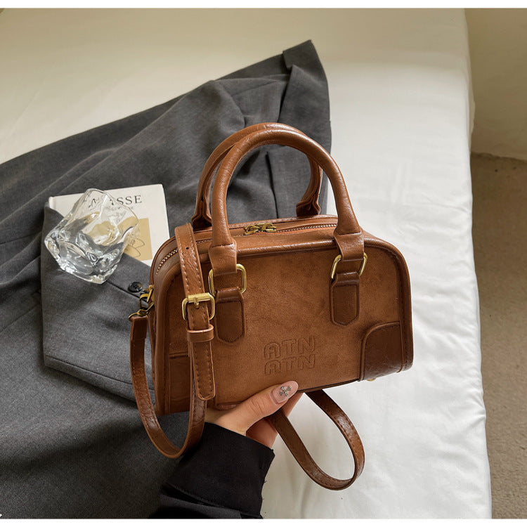 retro small square bag women's 2025 new high-end texture versatile commuter shoulder bag fashionable handbag crossbody bag