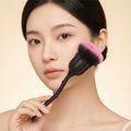 New black rose powder brush - single, soft bristle dusting brush for makeup and nail art - beginner-friendly powder brush
