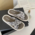 Summer new 2025 premium korean style non-slip women's slippers fashion casual shoes beach crossover sandals wholesale