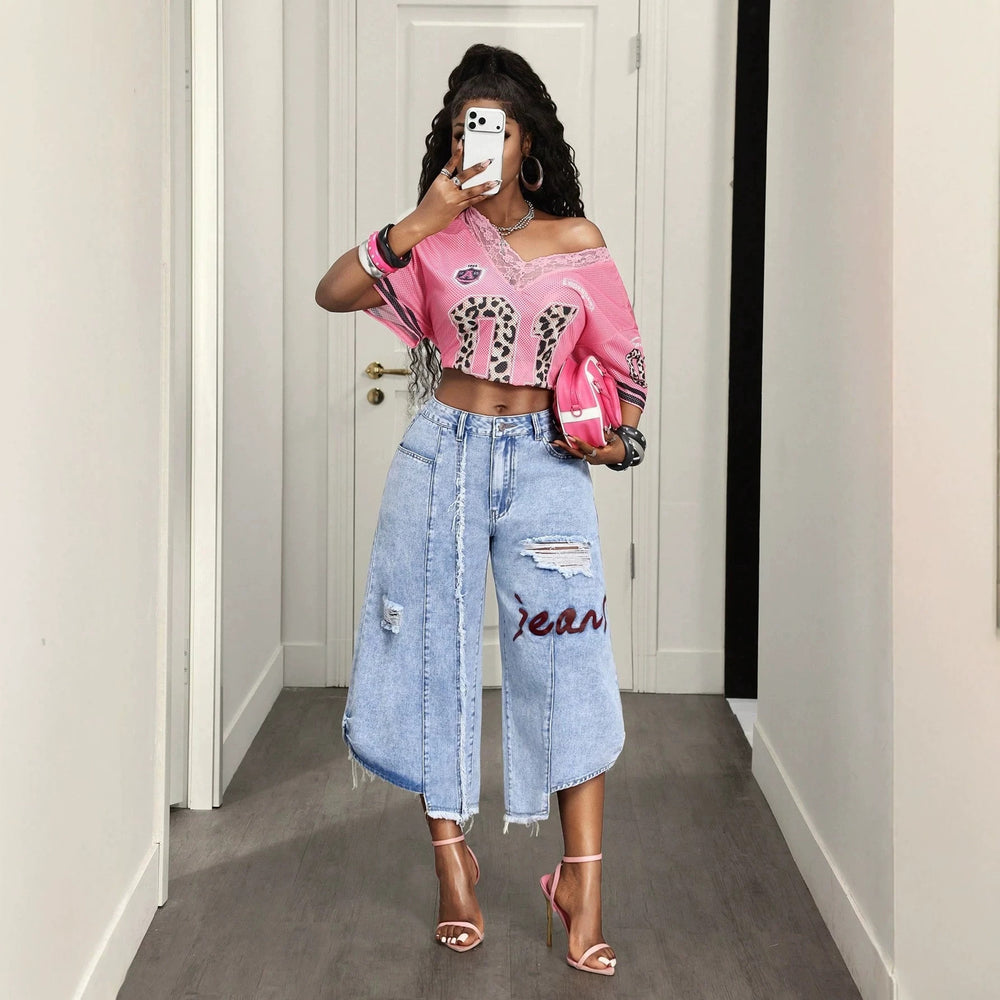 European and american style women's patchwork distressed cropped wide-leg jeans with letter print and washed finish - export quality