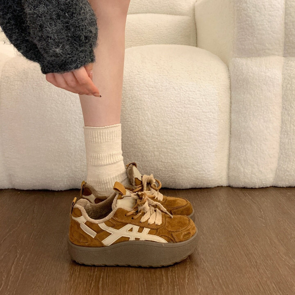 Retro lightweight athletic casual sneakers for women, 2026 new spring hot-selling german army trainers, chunky sole height-increasing lace-up flats