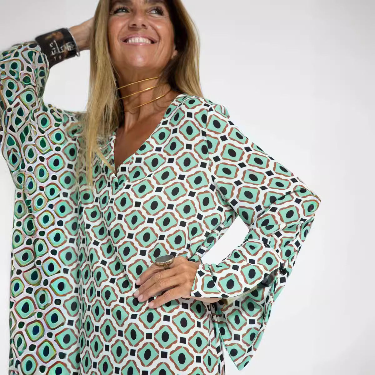 Cross-border Jinghu District Muse Fan Polyester Split Split Pullover Long Sleeve Split V-Neck Skirt Skirt Lining Long Dress