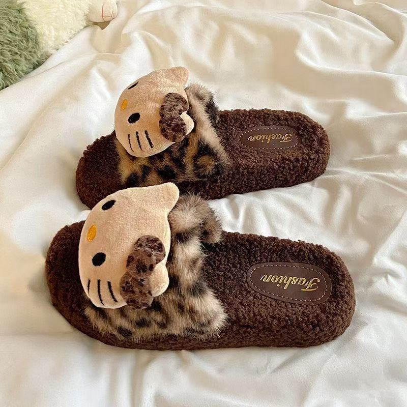 Cute leopard print cat paw slippers for women, new 2025 autumn/winter collection, non-slip indoor house slippers, wholesale cotton slippers for supermarkets
