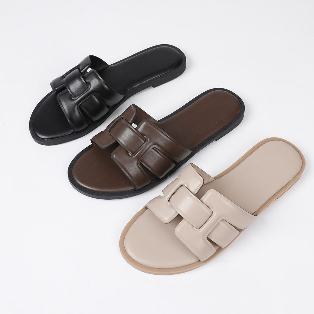 Plus size women's slides for cross-border e-commerce: versatile summer flat sandals, perfect for beach vacations and stylish beachwear