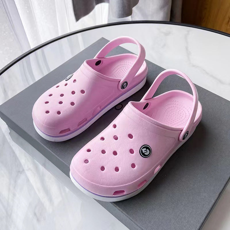 Customized 2022 new clogs women's summer outdoor korean style couple fashion beach shoes wear-resistant sandals and slippers for men