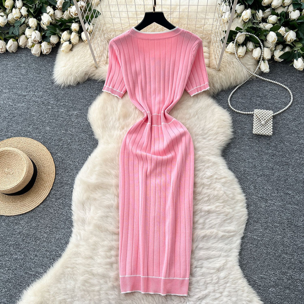 Xiaoxiangfengclassyfashionablecontrast colormetal bucklesilmslimming lookdress women's summer waistelegantsweater skirt