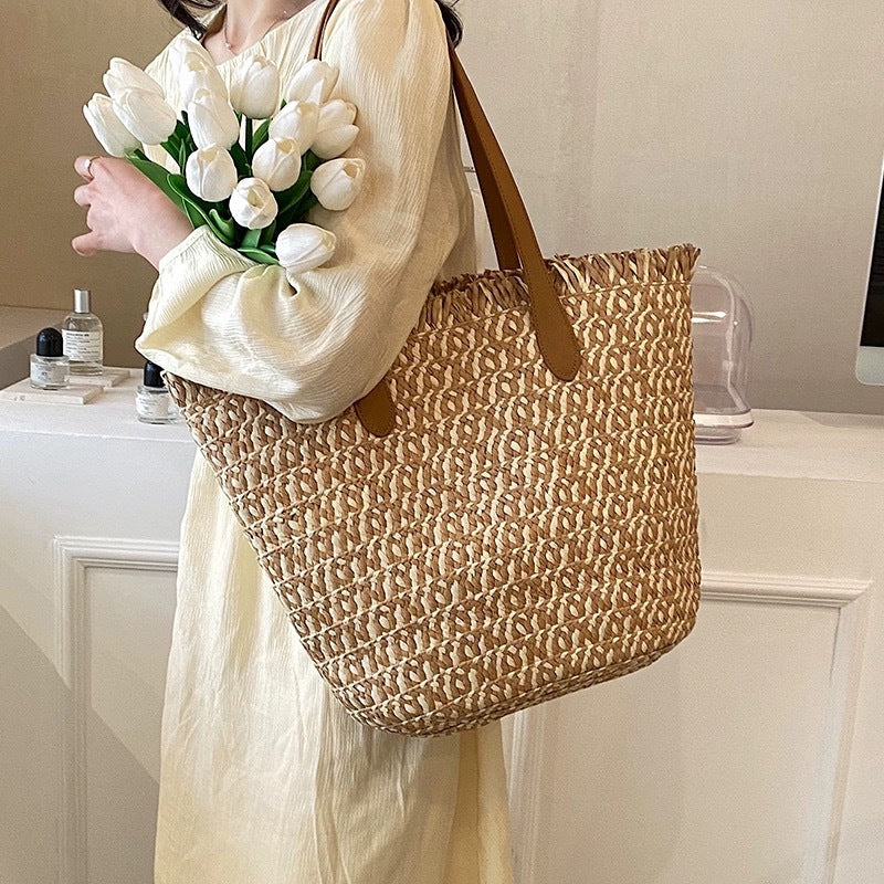 Single shoulder large capacity straw bag woven bag casual beach bag vacation ins straw bag single shoulder portable commuter women's bag