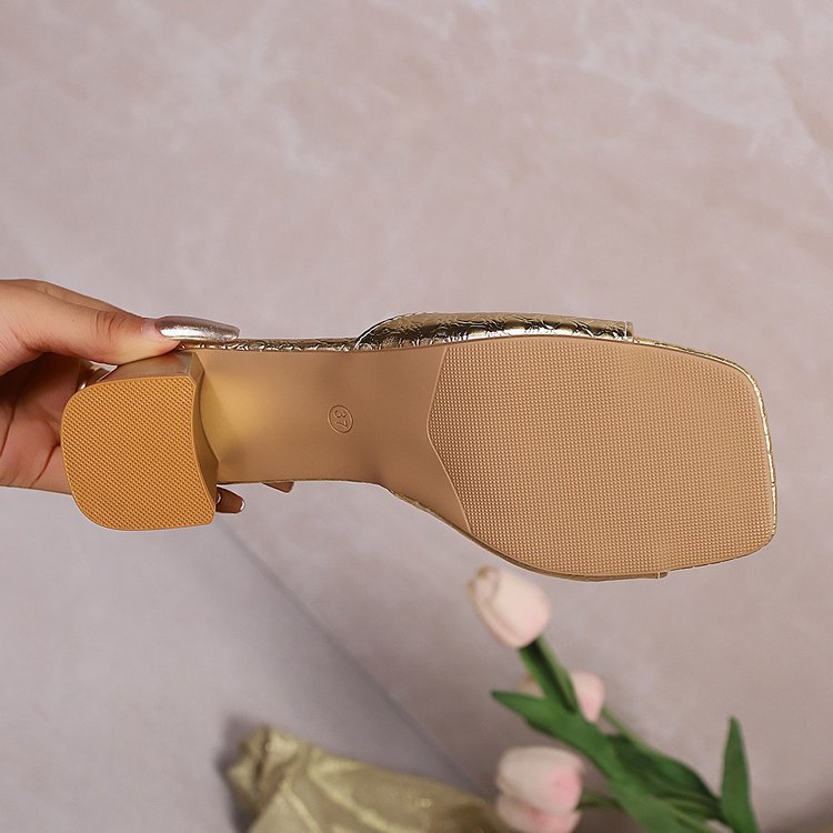 2026 summer new women's shiny thong sandals chunky heel square toe comfortable fashion plus size cross-border export sandals