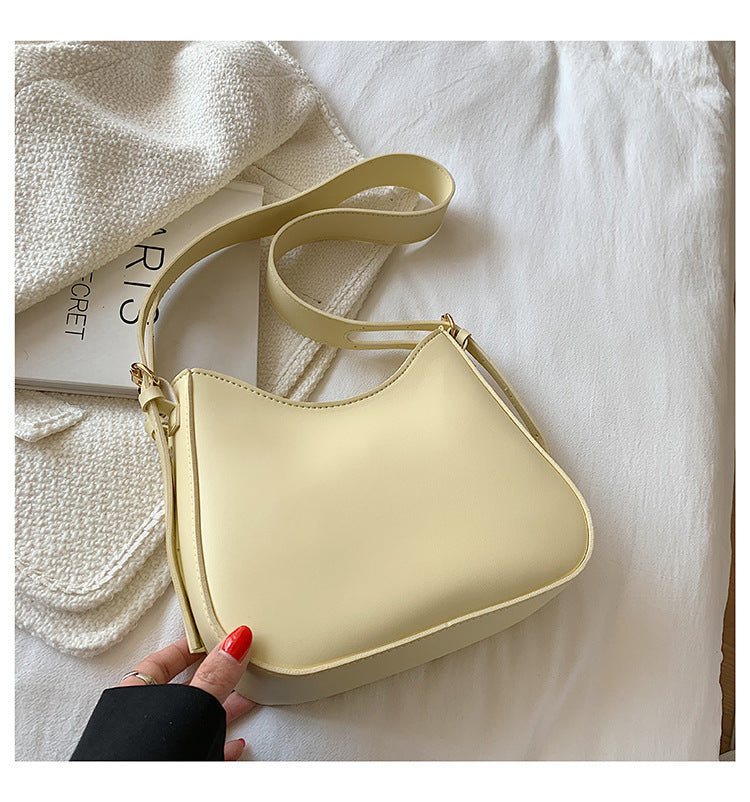 Simple small bag retro messenger bag women's 2025 new fashion shoulder bag large capacity texture casual tote bag