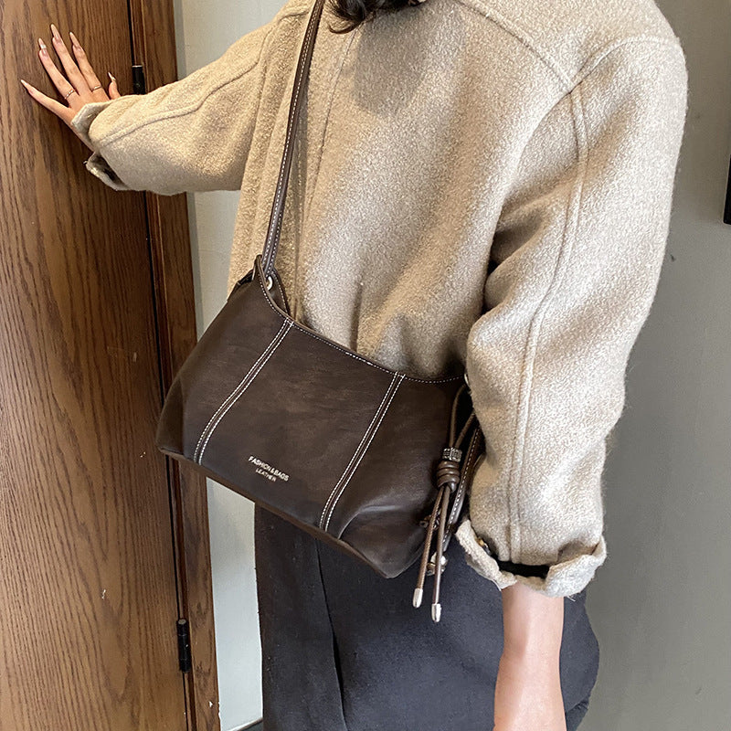 Vintage chic small handbag women's bag 2025 new autumn/winter versatile shoulder bag minimalist large capacity commuter crossbody bag