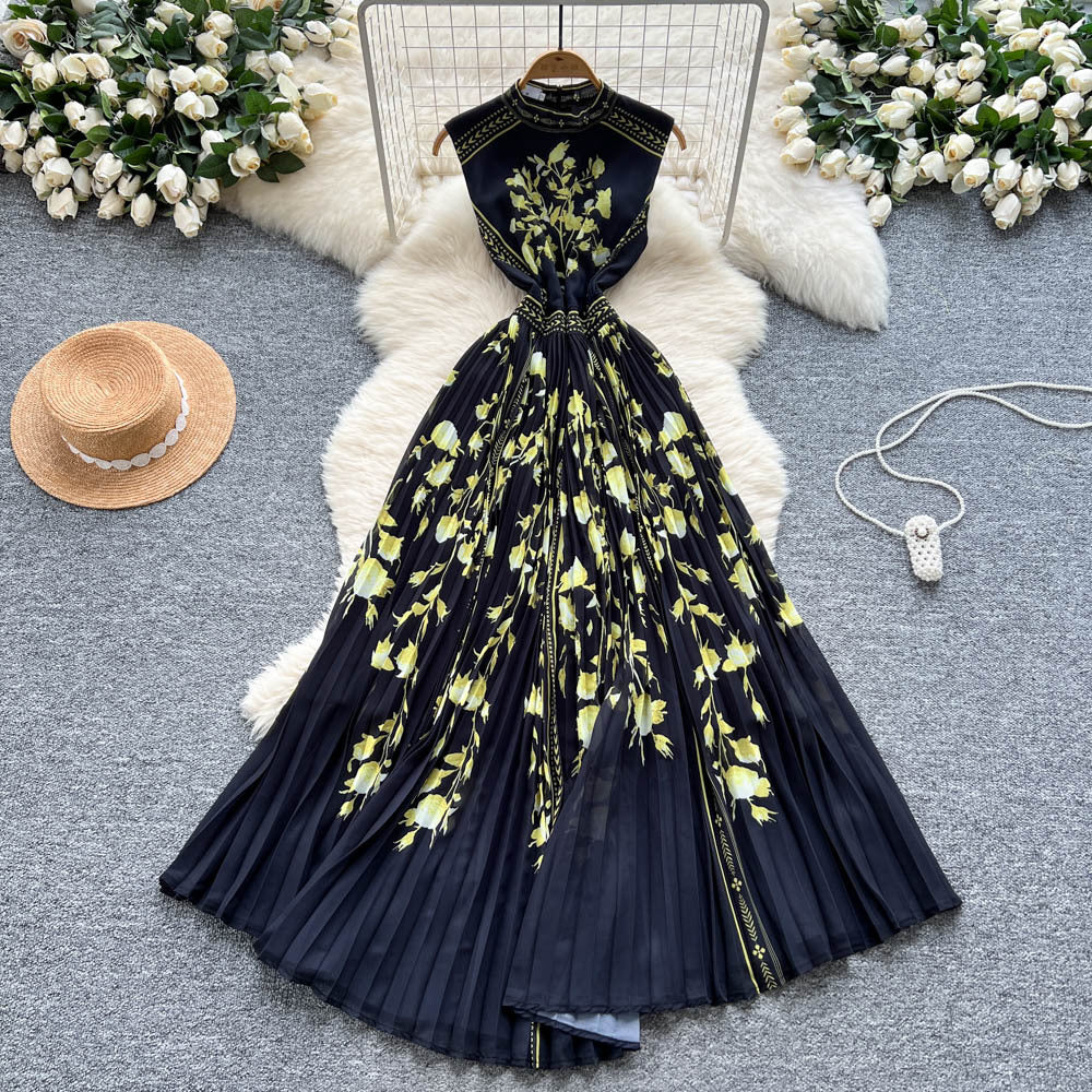 French chic sleeveless printed midi dress -  summer collection: slimming, elegant, and pleated