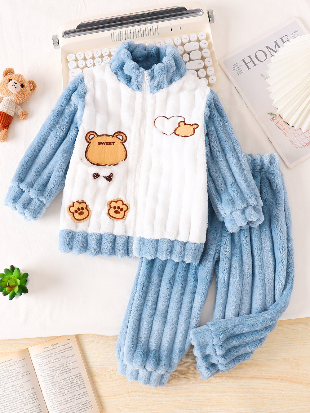 Autumn/winter kids' two-piece set: thickened flannel zip-up jacket and pants, cartoon design, girls' warm loungewear set
