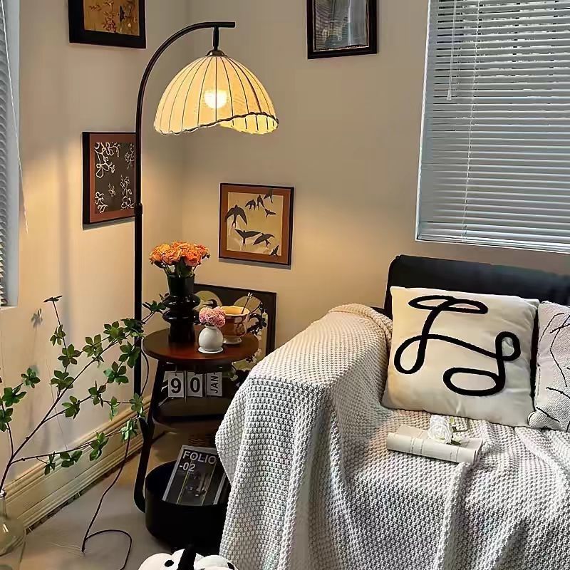 Floor lamp, medieval style bedroom bedside table, integrated grapefruit lamp, living room sofa, atmosphere coffee table, fishing lamp