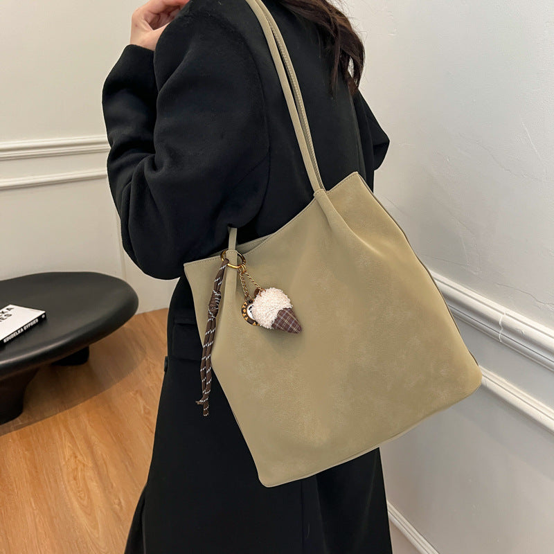 Commuting to work Large capacity tote bag Women's 2025 winter new retro fashion casual shoulder bag Premium sense
