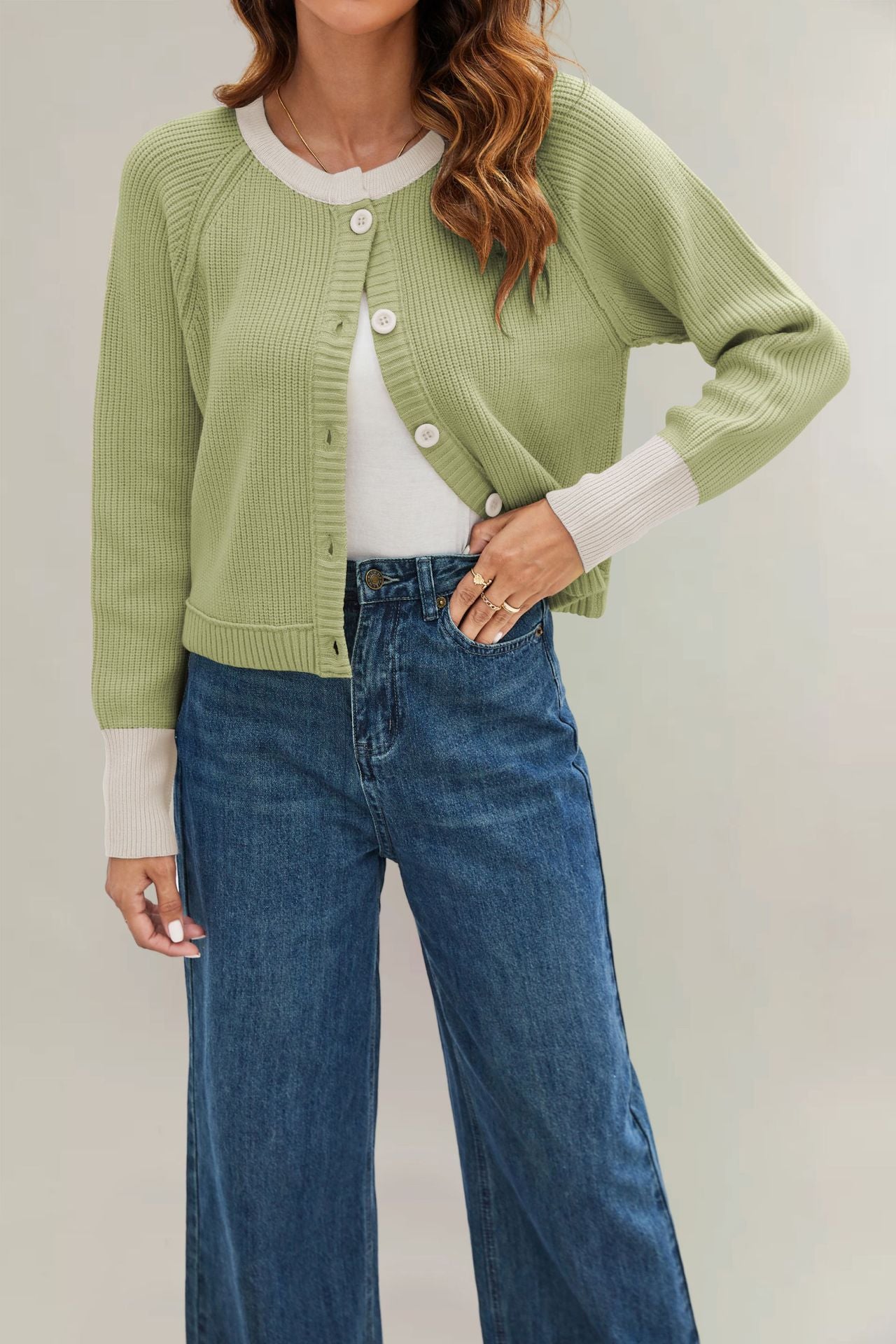 Cross-border 2025 autumn and winter new tiktop European and American round neck color matching fashion button contrasting knitted cardigan jacket