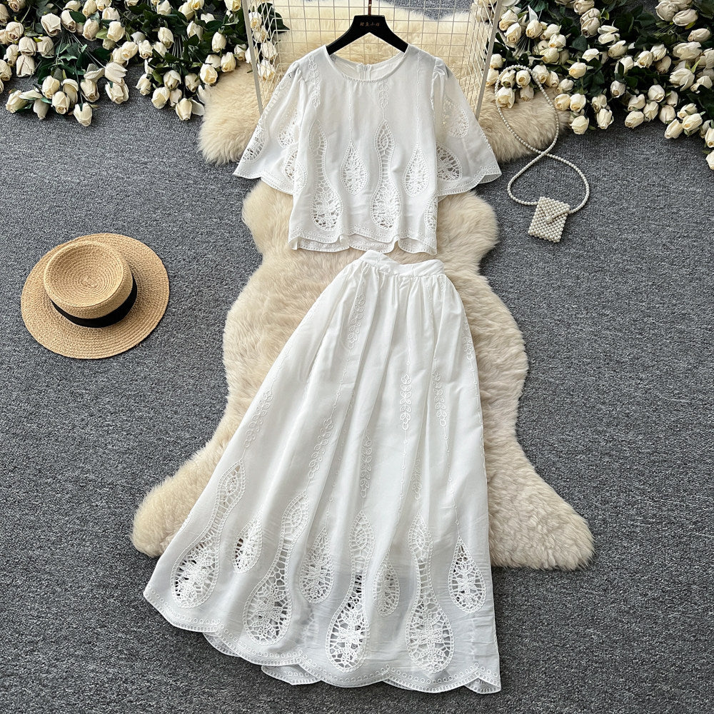 French chic lace-trimmed bubble sleeve top & high-waisted midi skirt two-piece set - slimming look