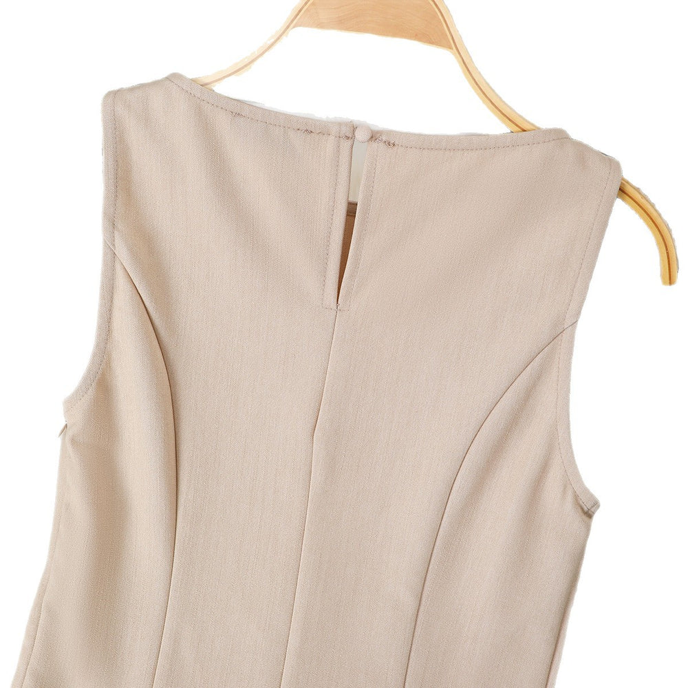 Women's sleeveless pleated mini dress with cinched waist, round neck, and belt – a chic and versatile work-ready style