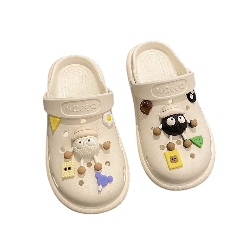 Summer clogs for women, high-end 2024 new style, cute beach sandals for outdoor wear, non-slip flat sandals