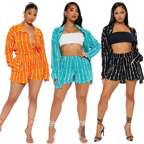 YD8766-A9 special products are non-refundable and non-exchangeable. European and American women's clothing is sexy and fashionable pleated printing two-piece set.