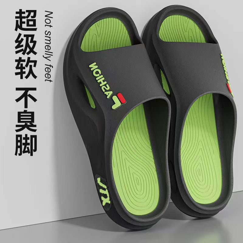 New men's slippers - summer outdoor wear, trendy sports style, anti-slip, home bathroom soft sole, wholesale men's sandals and slippers