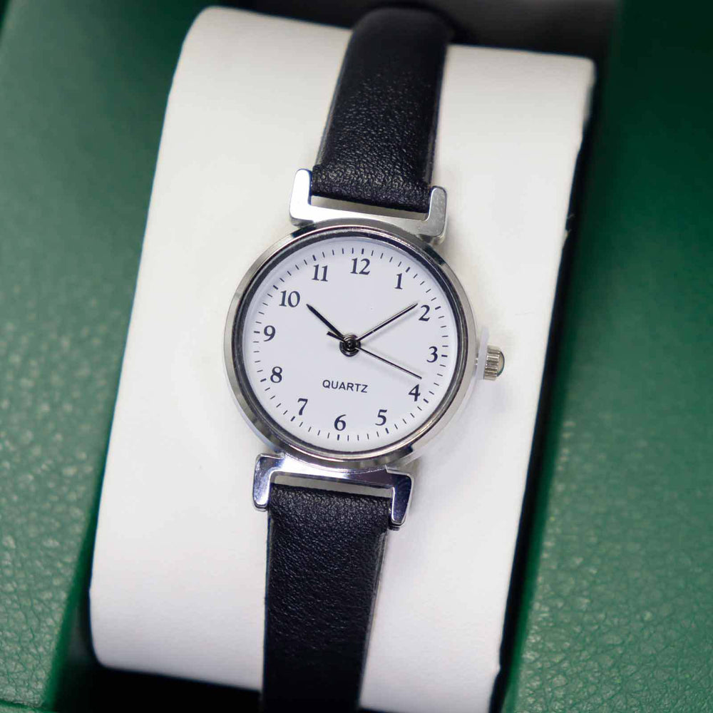Women's watch - student style, unique design, instagrammable, preppy, retro, exquisite, compact, versatile quartz watch - dropshipping available
