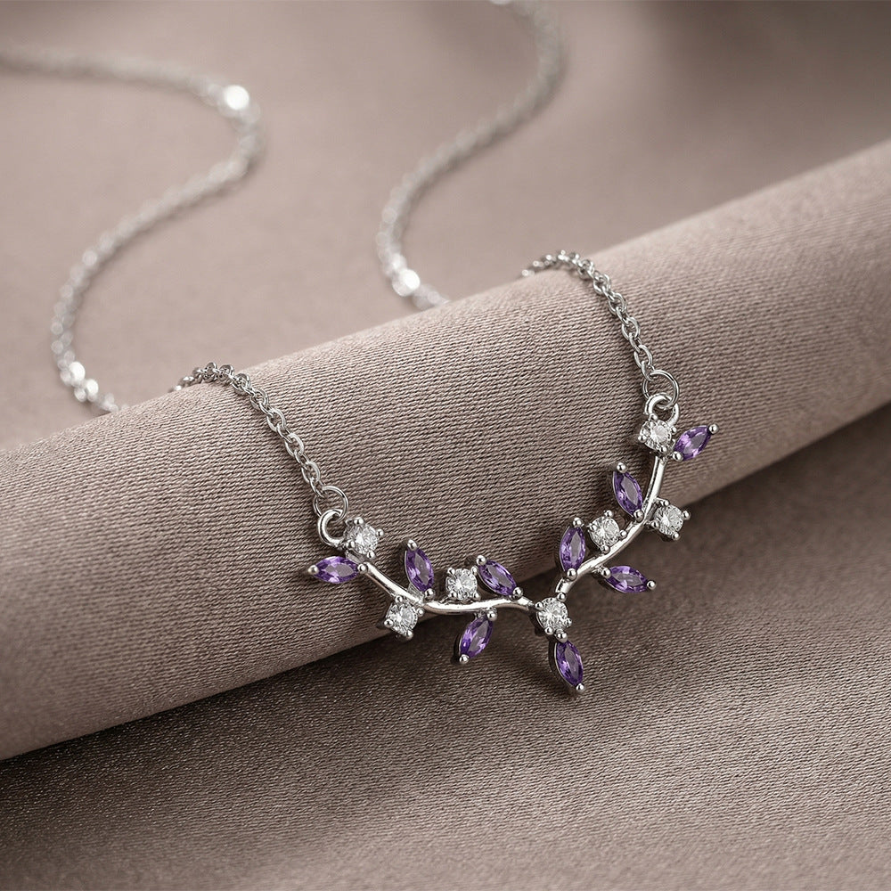 Popular hot-selling zirconium-inlaid classy necklace, accessible luxury, niche women's versatile elegant, simple, non-fading clavicle chain jewelry