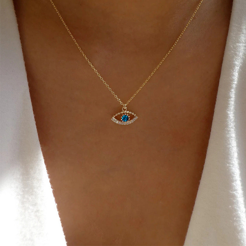 Wholesale devil's eye necklace - cross-border diamond-studded jewelry, unique high-end pendant, women's long autumn/winter sweater necklace