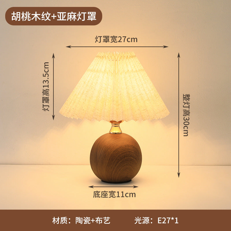 Table lamp ins wind high value pleated lamp retro Nordic girl Internet celebrity bedroom simple bedside feeding night lamp