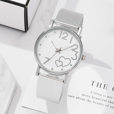New arrival: women's casual fashion mesh strap heart-shaped watch - wholesale direct from manufacturer