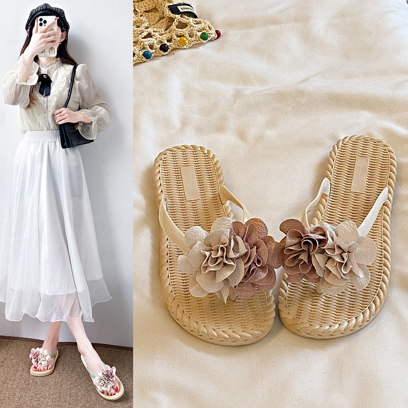 Sweet and stylish women's summer sandals, new color-blocked floral flip-flops, flat, non-slip beach sandals for women