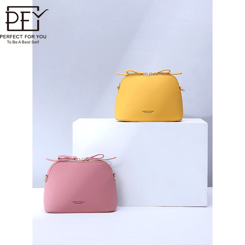 Forever young bag women, large-capacity messenger bag women, factory direct sales of versatile shell bags, one piece is sent on behalf of others