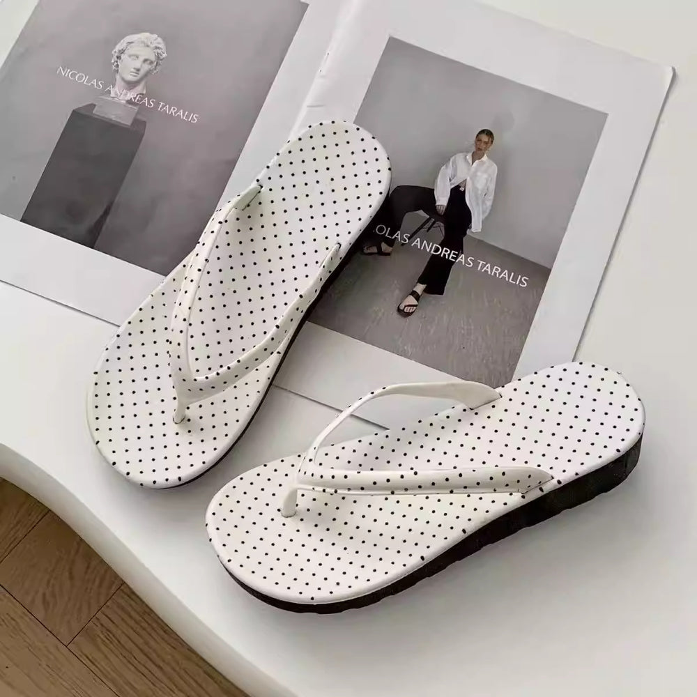 Trendy leopard print flip-flops for women - summer fashion, korean style, ins-inspired, outdoor wear, thong sandals