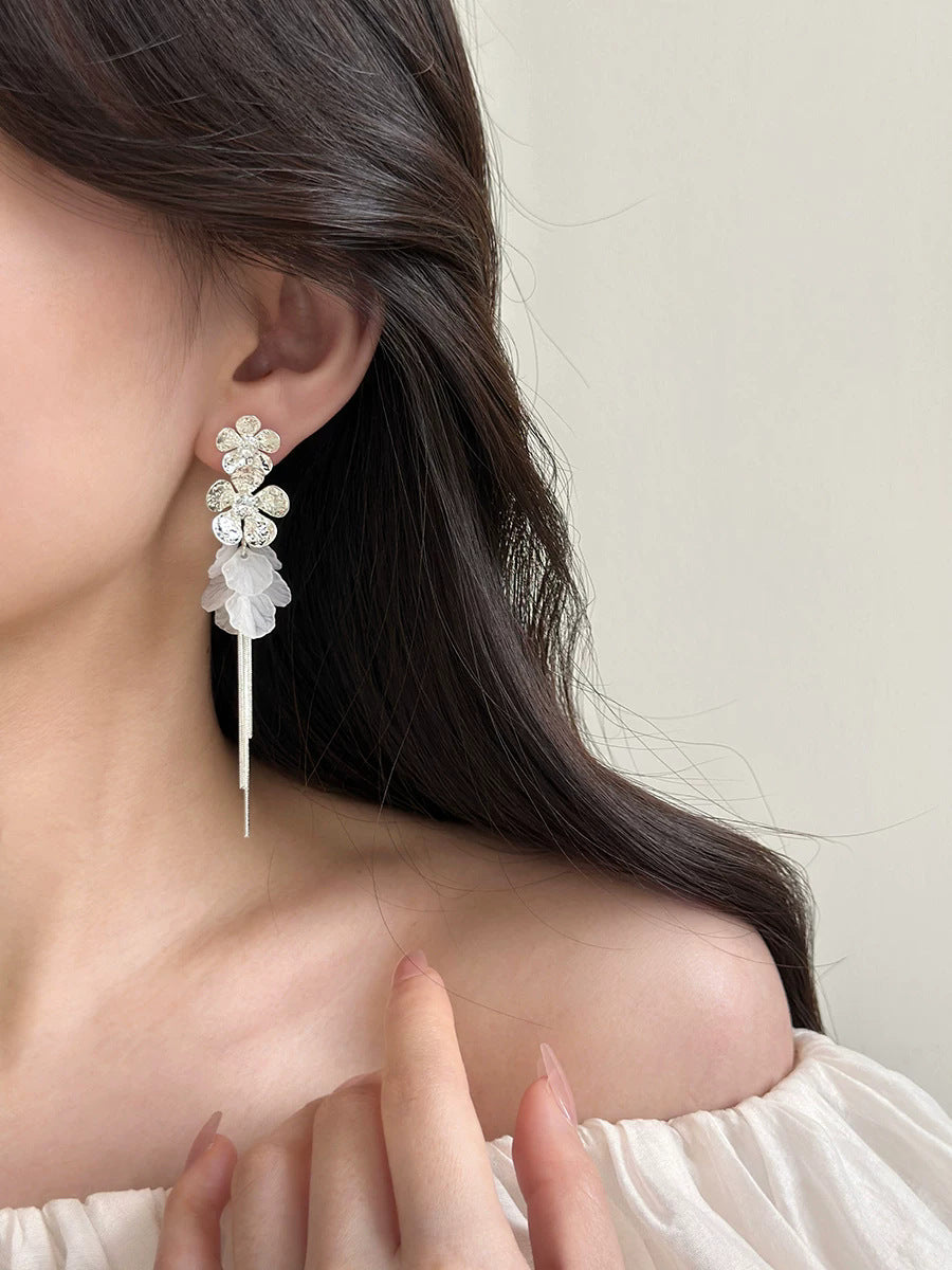 Zircon flower shell beach vacation style tassel long earrings for women, square and round face jewelry, 2026 new high-end design