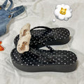 New korean-style platform flip-flops for women, featuring a trendy polka dot design. perfect for summer, these casual and comfortable beach sandals are slip-resistant and ideal for everyday wear