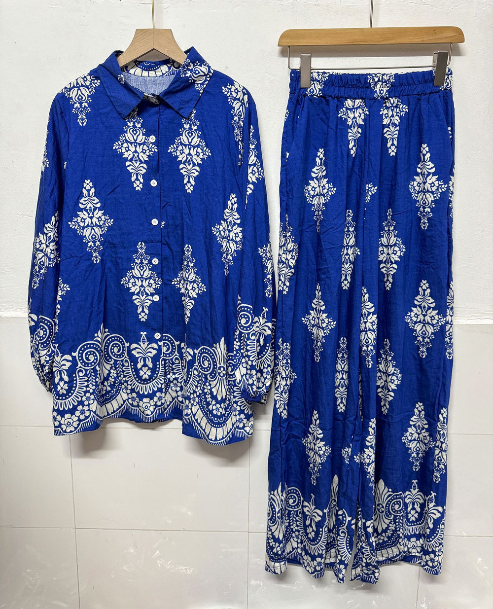 retro style printed lantern sleeve sun protection shirt with turn-down collar and cinched waist + high-waisted slimming wide-leg pants set