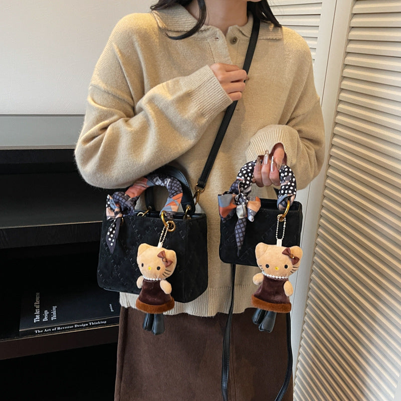 2025 fall/winter new women's handbag - vintage argyle design, light luxury, high-end, stylish commuter shoulder bag