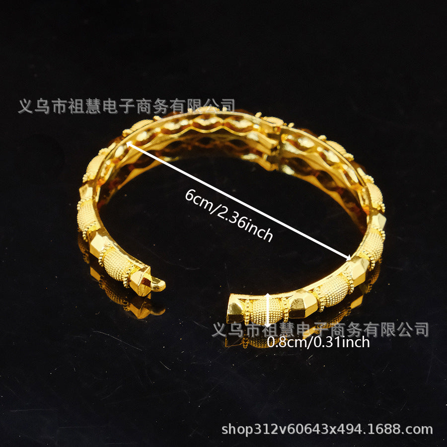 Exquisite middle eastern women's carved bangle, gold-plated copper bracelet, wedding jewelry gift for dubai newlyweds and parties