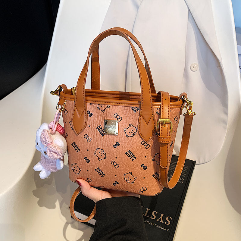 Cross-border super fire small bag women's spring and summer 2025 new versatile messenger bag popular this year portable bucket bag