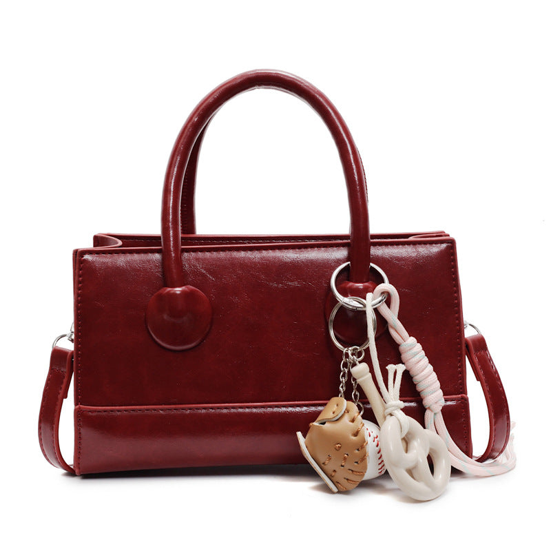 Cross-border high-end portable small square bag 2025 new fashion versatile shoulder bag simple versatile niche messenger bag