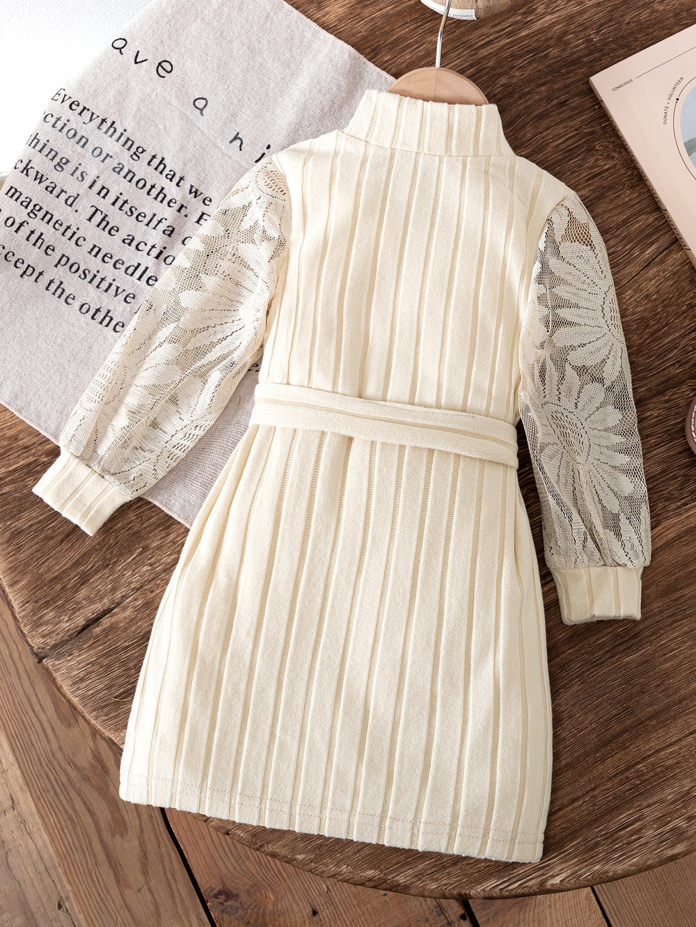 new cross-border girls' dress: european & american style, textured fabric with lace trim