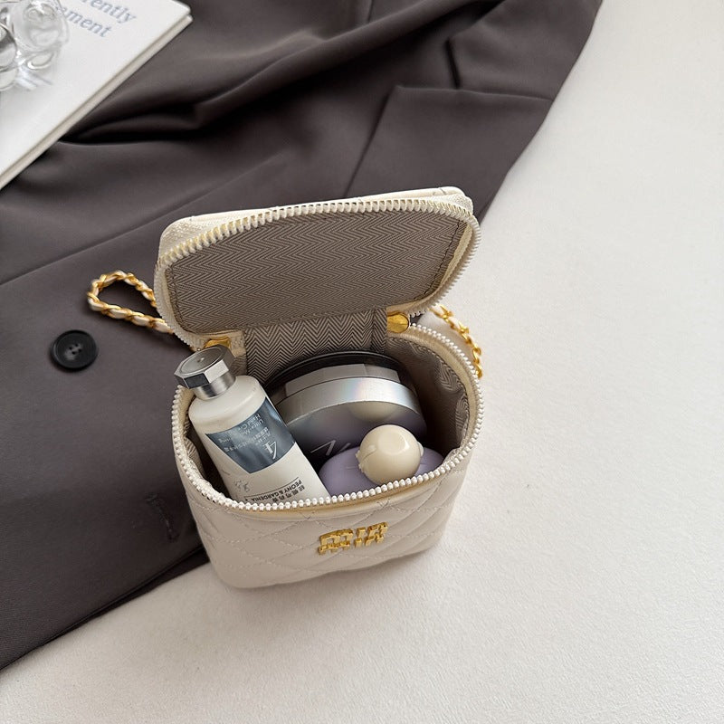 Niche light luxury foreign style chain messenger bag women's 2025 summer Xiaoxiangfeng rhombus advanced sense single shoulder mouth red envelope