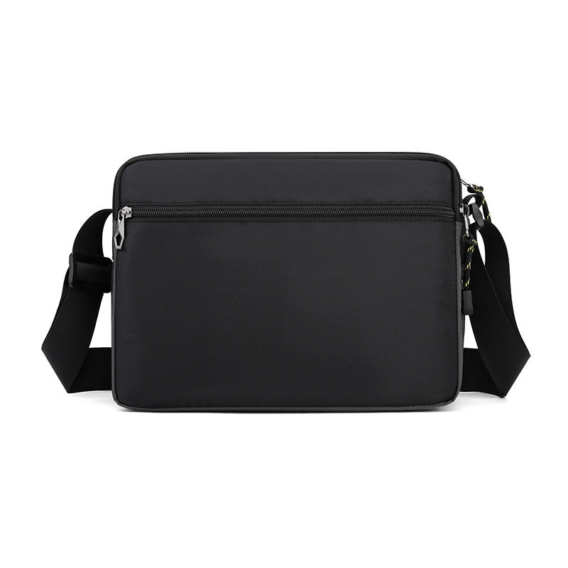 Cross-border new men's messenger bag outdoor sports shoulder bag fashion casual men's bag simple business briefcase