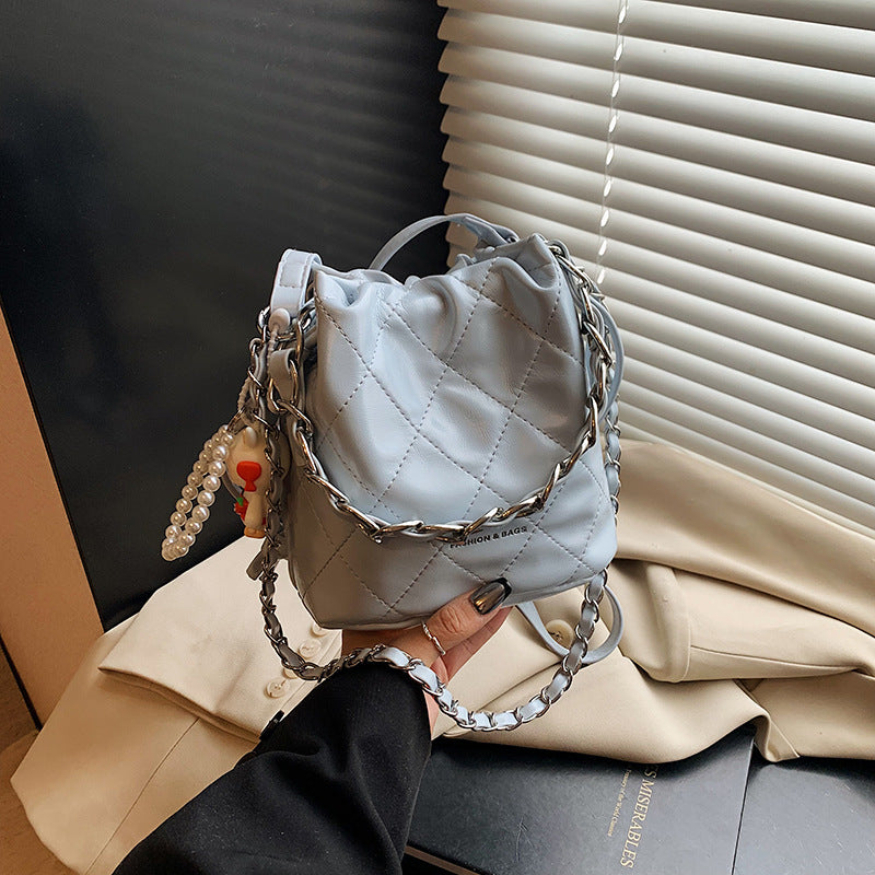 Foreign trade rhombus chain bag women's 2025 new fashion niche summer messenger bag this year popular bucket bag