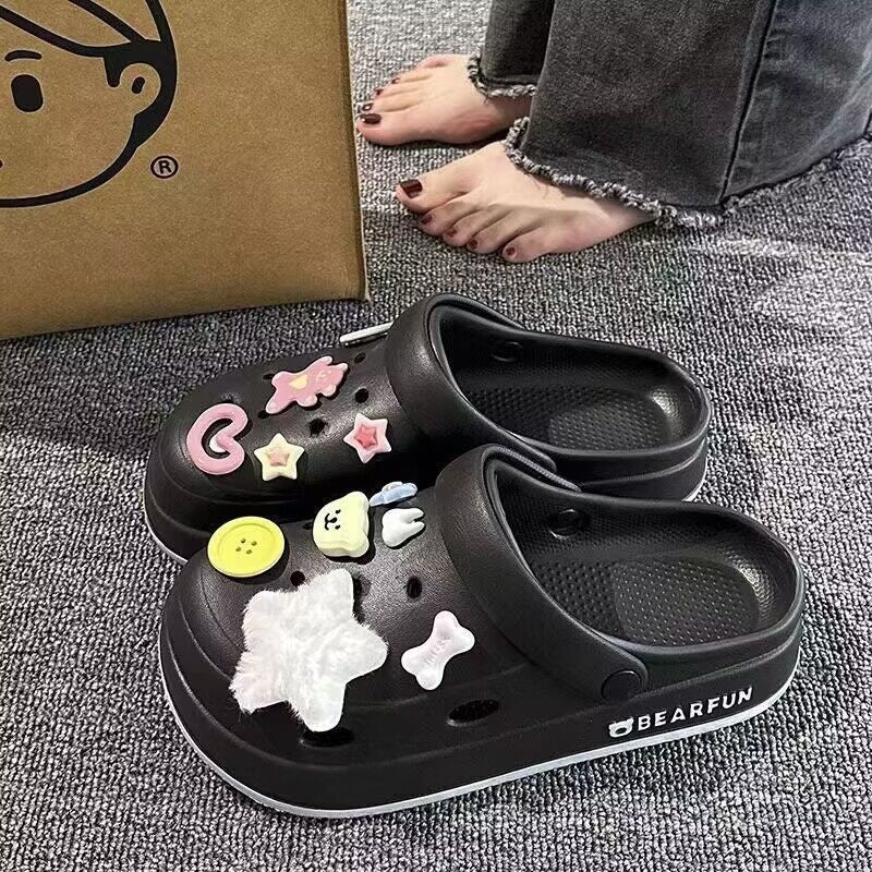 Crocs women's 2024 new arrivalsummeroutwearthick sole stepping on shit feeling seaside beach non-slip toe-cap half-cool slippers